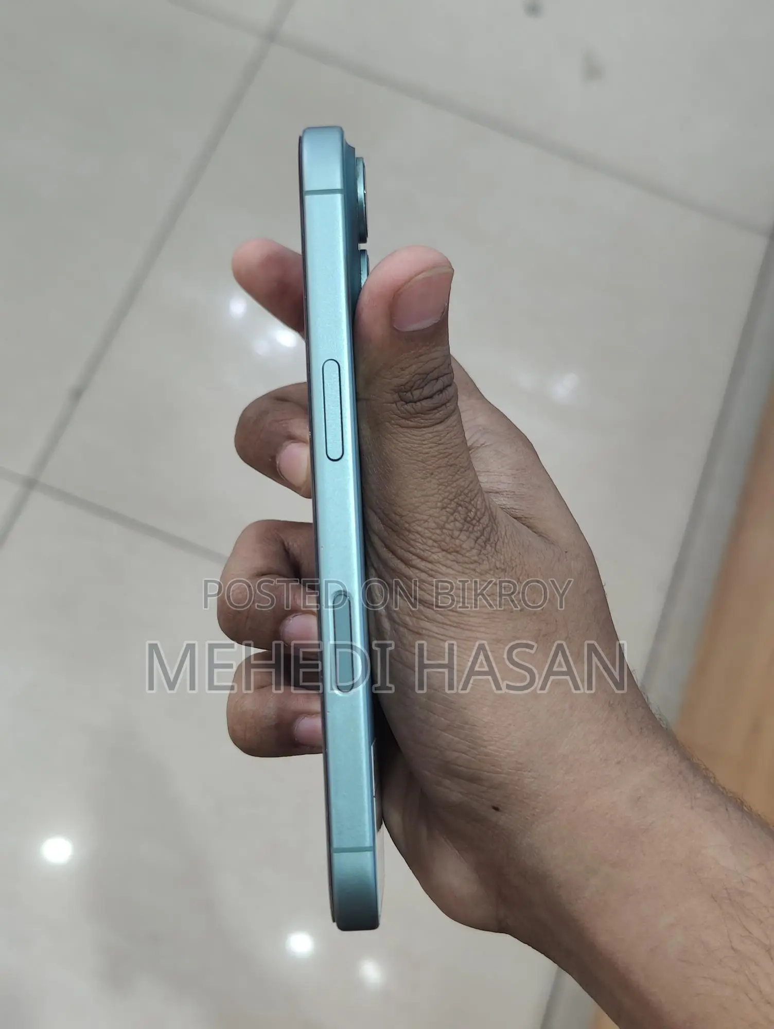 Apple iPhone 16 5G (Used)