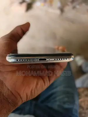 Apple iPhone X (Used)