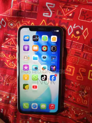 Apple iPhone 11 (Used)