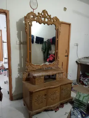 ড্রেসিং টেবিল বিক্রি হবে