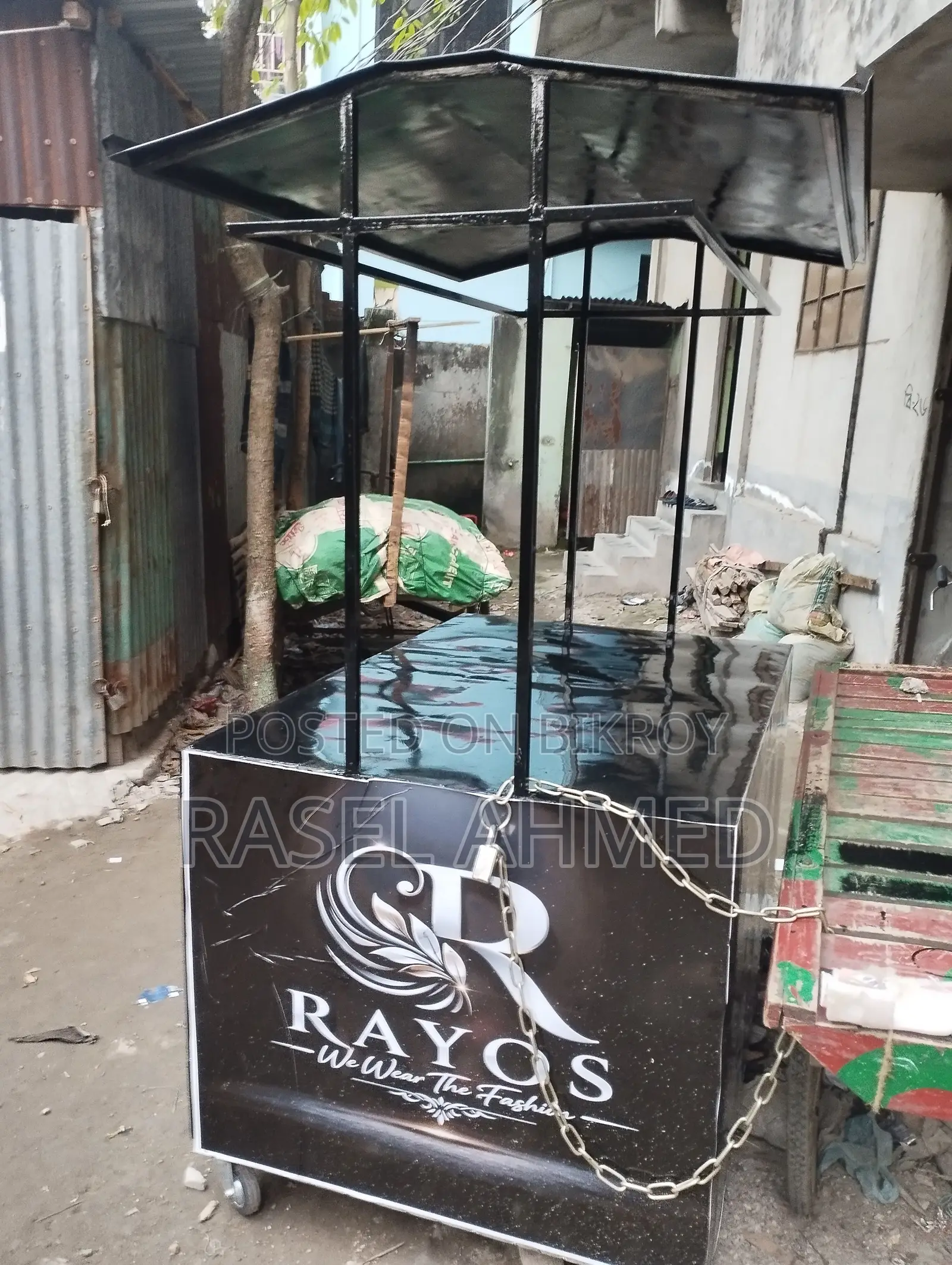 এই গাড়ি বিক্রি করতে চাই