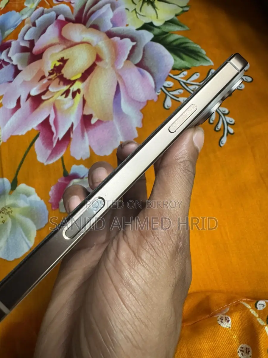 Apple iPhone 16 Pro Max (Used)