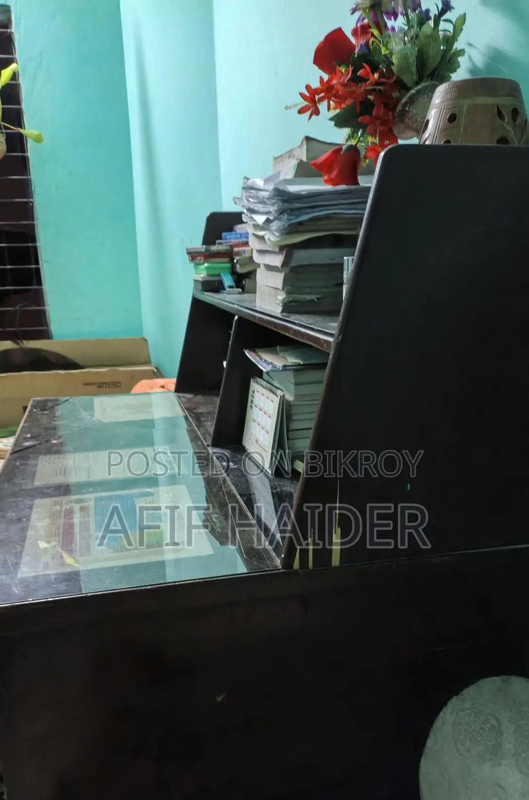 READING TABLE