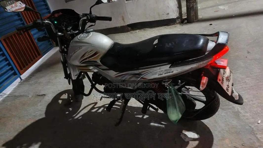 Mahindra Centuro 2016