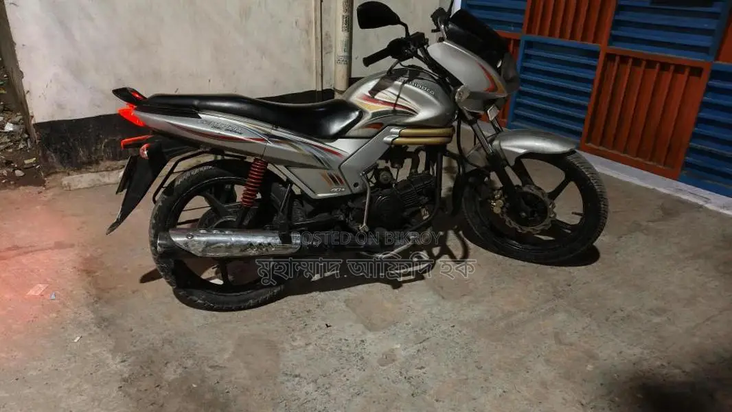 Mahindra Centuro 2016