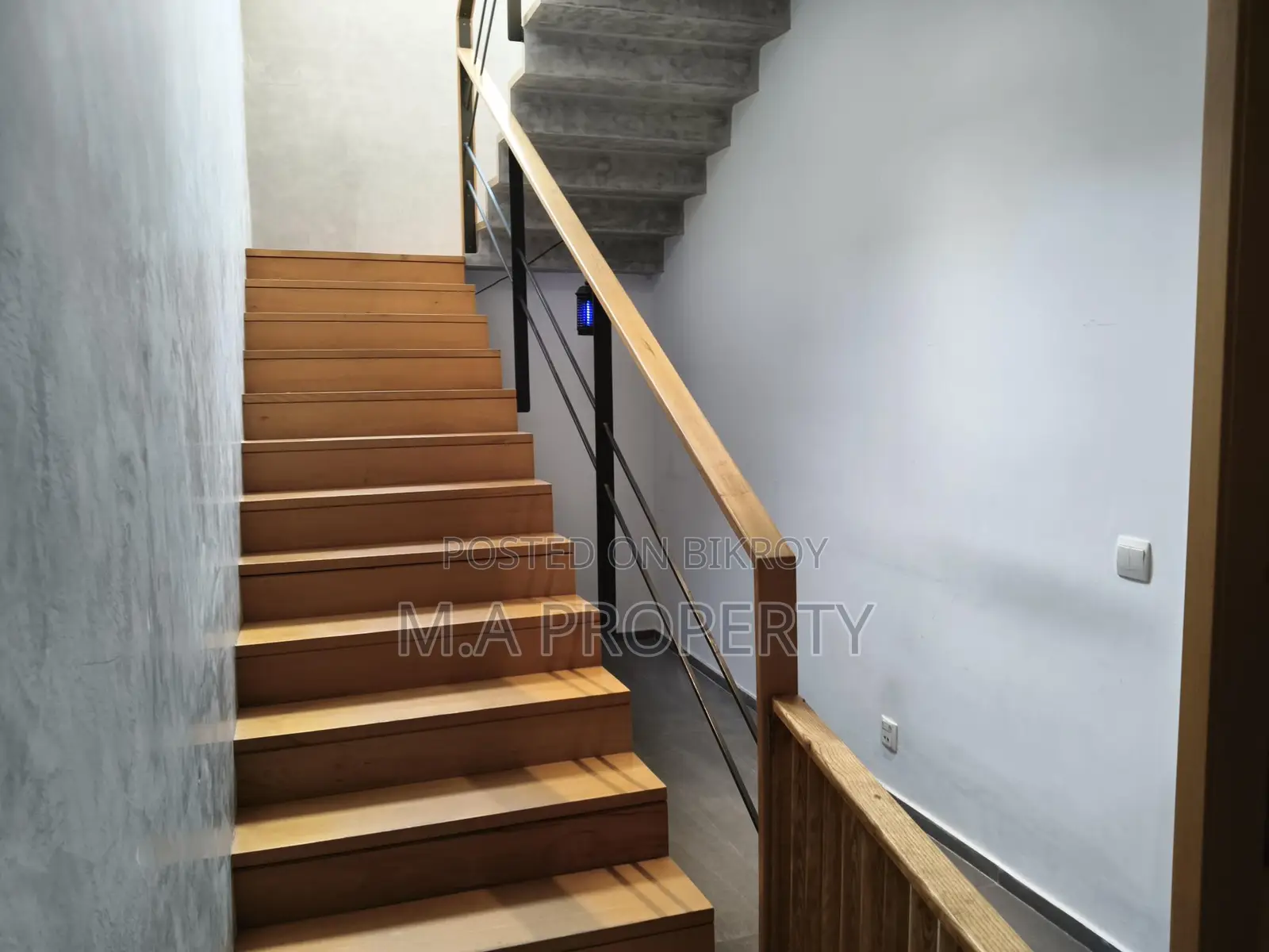Duplex Apartment for Rent: 3-Bed, 5500sqft, Gulshan-2