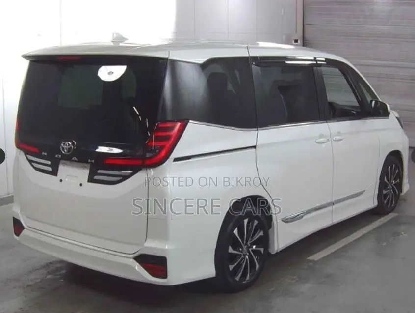 Toyota Noah S-Z PKG NON-HYB 4.5 2022