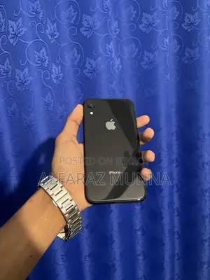Apple iPhone XR 64gb (Used)