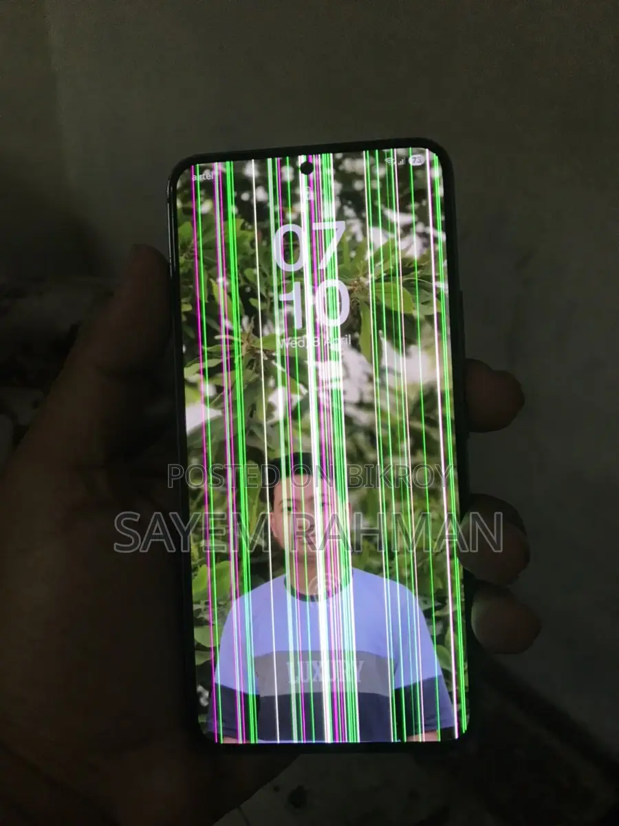 Samsung Galaxy S22 . (Used)