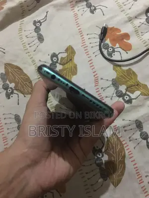 Realme 7i 8/128 (Used)