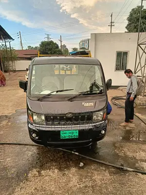 Mahindra Maxximo HD . 2019