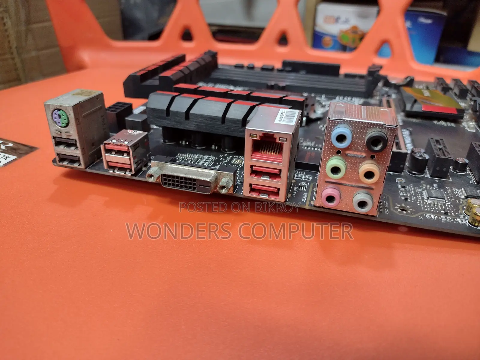 Gaming 6th Generation Motherboard MSI B150M NIGHT ELF Desktop