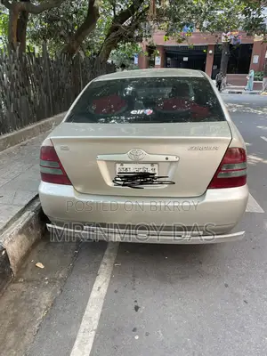 টয়োটা করোলা ২০০০
