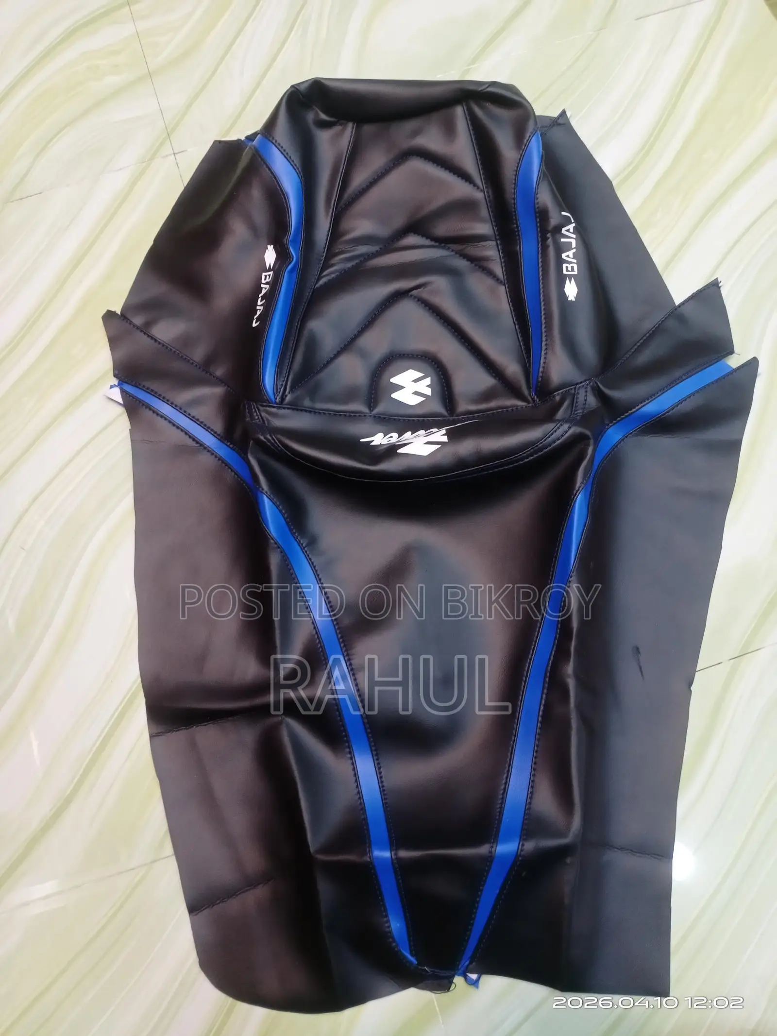 Bajaj Discover 125 Seat Cover