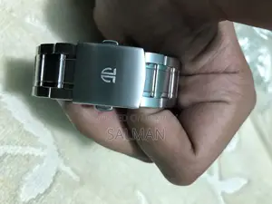 টাইটান ঘড়ি
