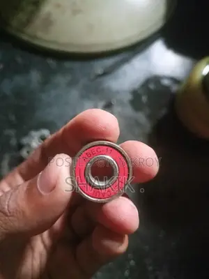 Skating চাকা