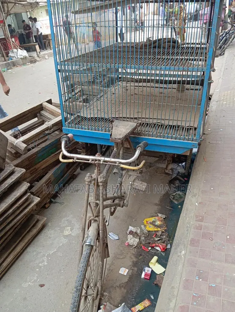 মুরগির ৩ তলা খাঁচা
