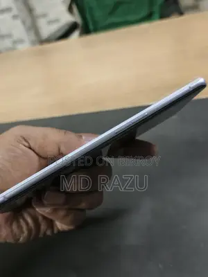 OPPO Reno 3 Pro একটা গ্রীন লাইন আছে (Used)