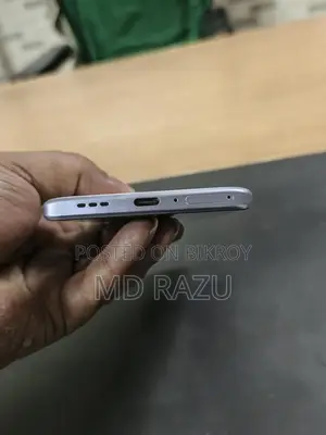 OPPO Reno 3 Pro একটা গ্রীন লাইন আছে (Used)