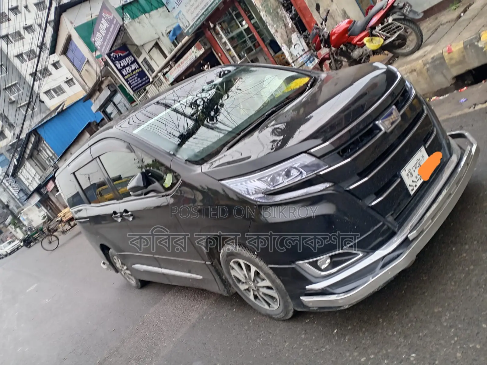 টয়োটা নোয়াহ পুশ স্টার্ট হাইব্রিড ২০১৭