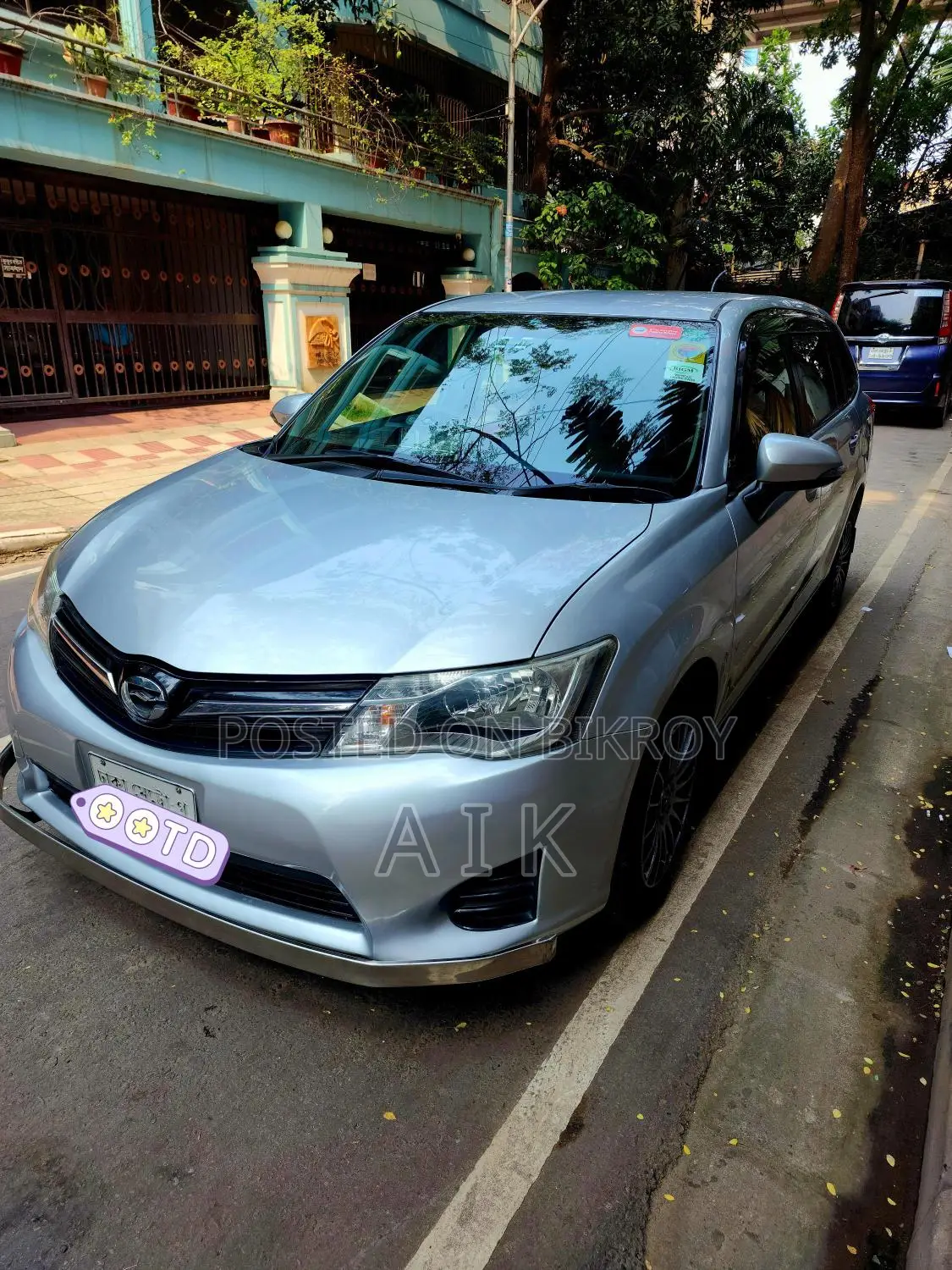 Toyota Fielder 2012