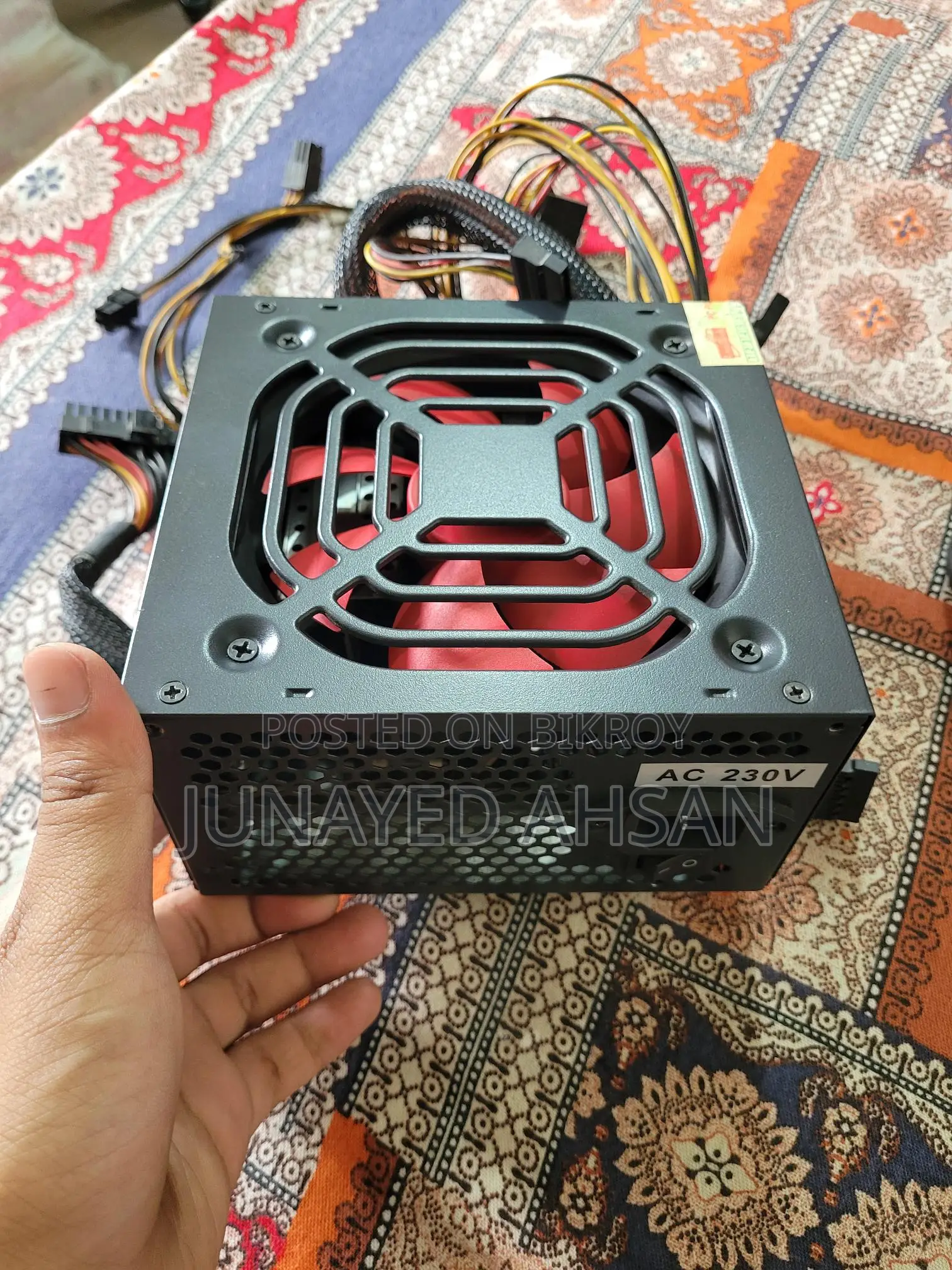 700W Power Supply