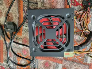 700W Power Supply