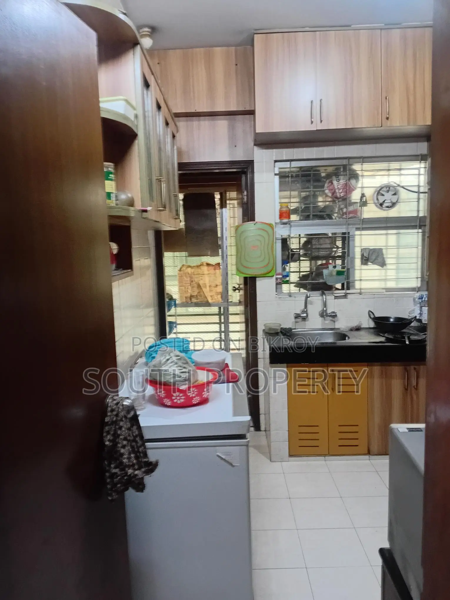 South facing ready used 2717 sft flat sale at Lalmatia.