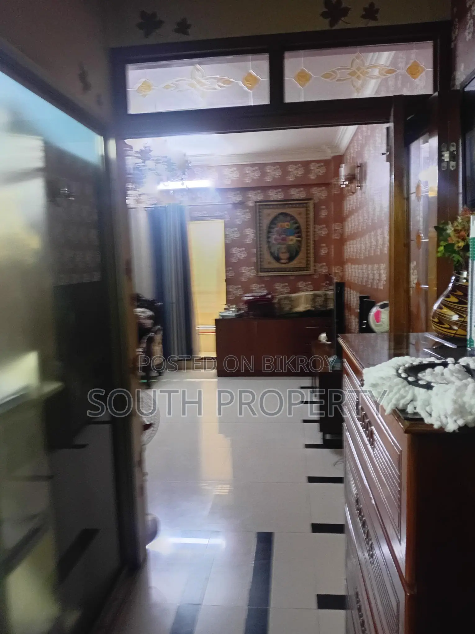 South facing ready used 2717 sft flat sale at Lalmatia.