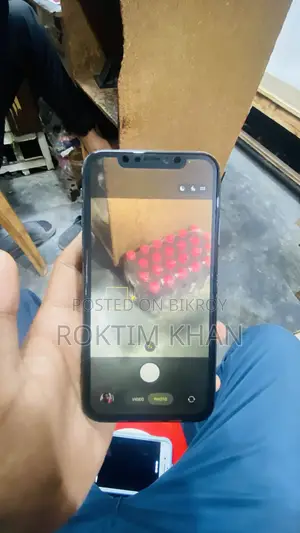 Apple iPhone 11 (Used)