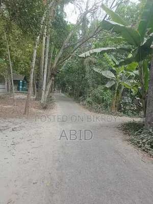 ভিটা জমি বিক্রয় করা হবে।