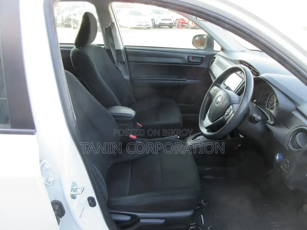 Toyota Axio Hybrid EX 4.5 Grade 2021