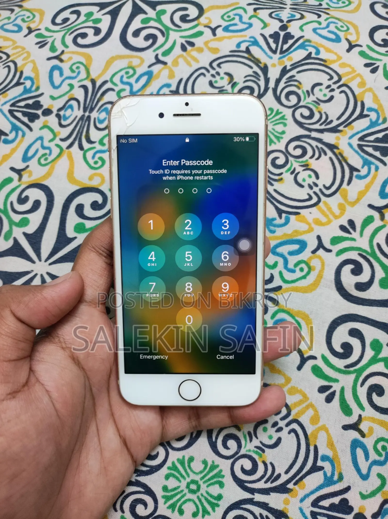 Apple iPhone 8 (Used)