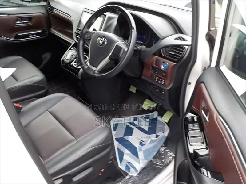 Toyota Esquire Gi Package 2020