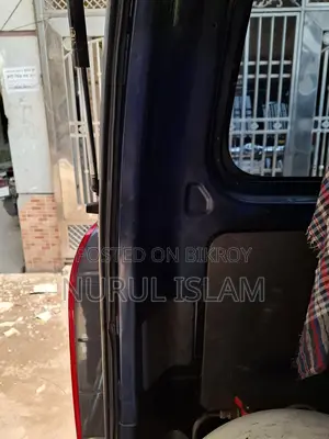 Toyota Hiace 2012