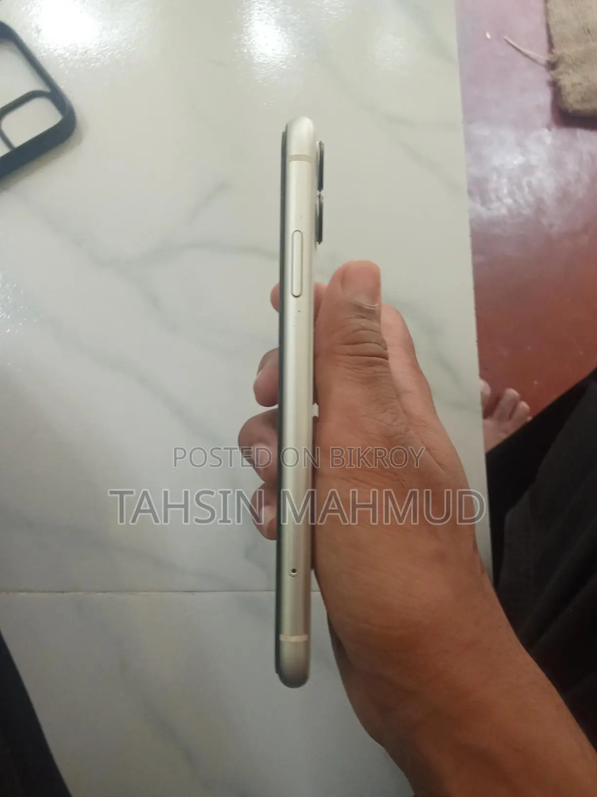 Apple iPhone 11 (Used)