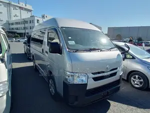 Toyota Hiace Ambulance DX Highroof 2021