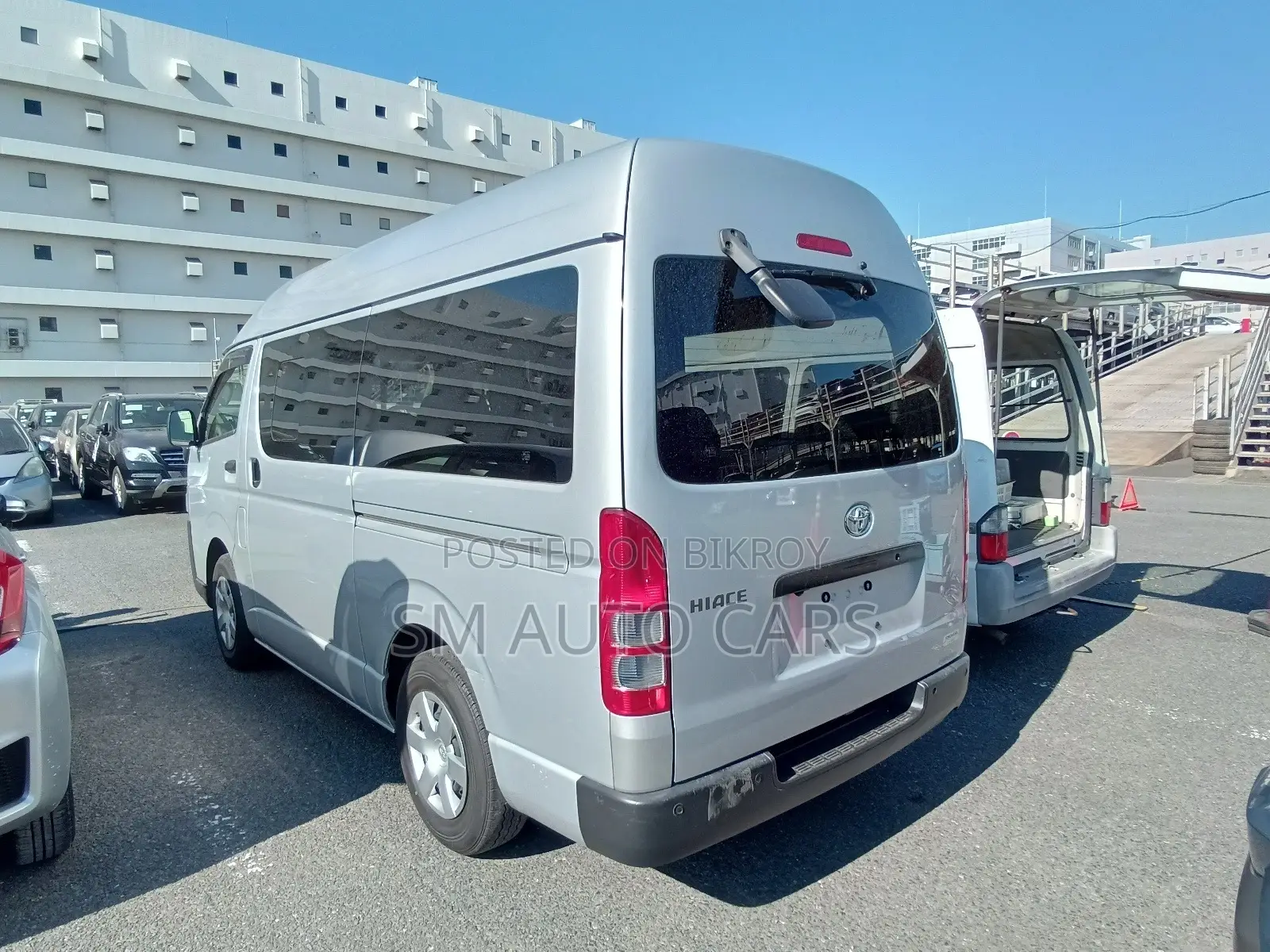Toyota Hiace Ambulance DX Highroof 2021