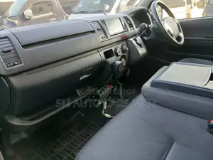 Toyota Hiace Ambulance DX Highroof 2021
