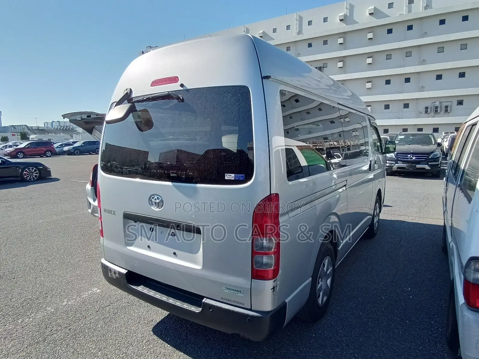 Toyota Hiace Ambulance DX Highroof 2021