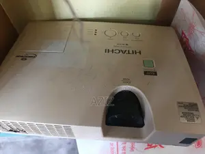 Hitachi CP-X3021WN 3 LCD Projector