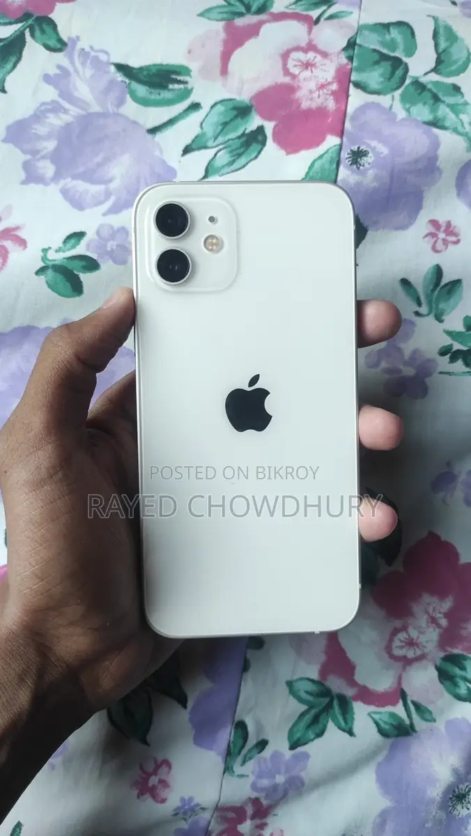 Apple iPhone 12 (Used)