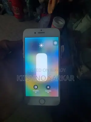 Apple iPhone 8 (Used)