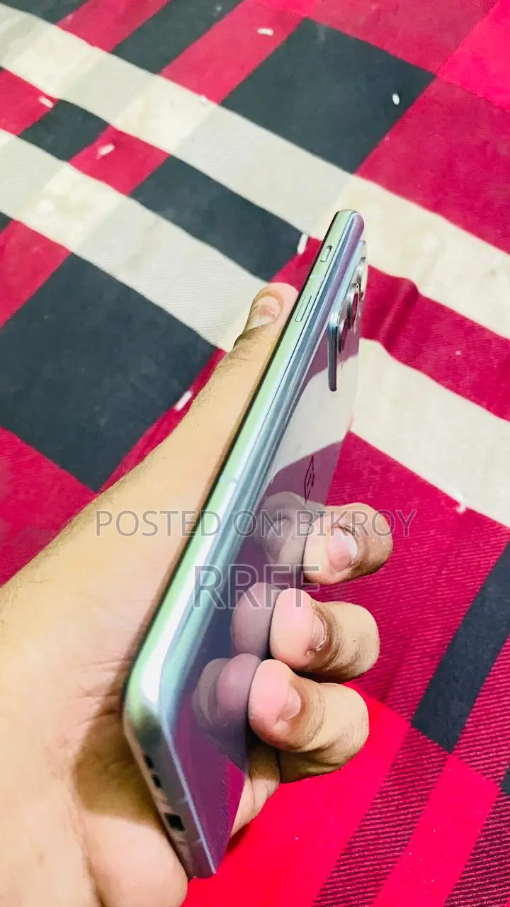 OnePlus 9RT (Used)