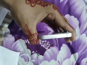 Apple iPhone 13 (Used)