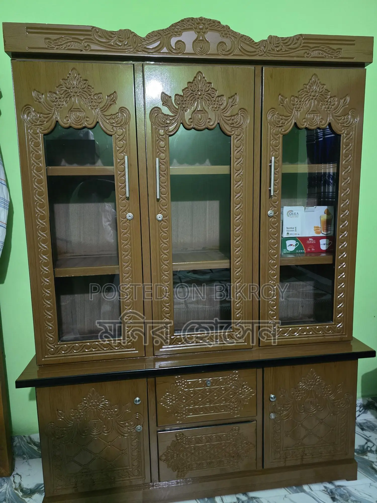 Sofa Set, Showcase, Bed, Almirah, Wardrobe