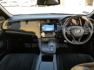 Honda Insight black style hybrid 2021
