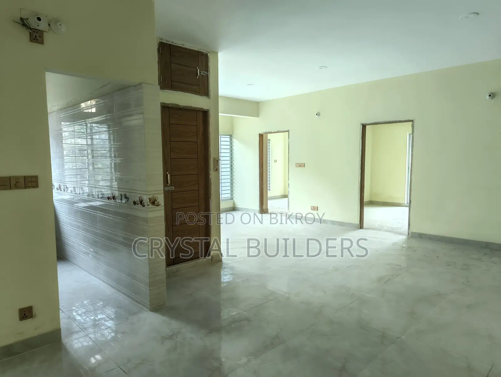 Ready flat on 5.5 katha land, price 90 lakh taka
