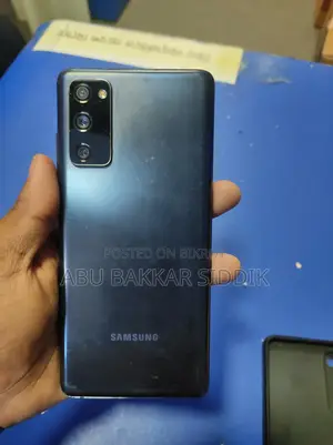 Samsung Galaxy S20 FE (Used)