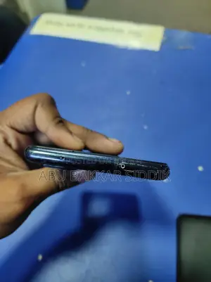 Samsung Galaxy S20 FE (Used)